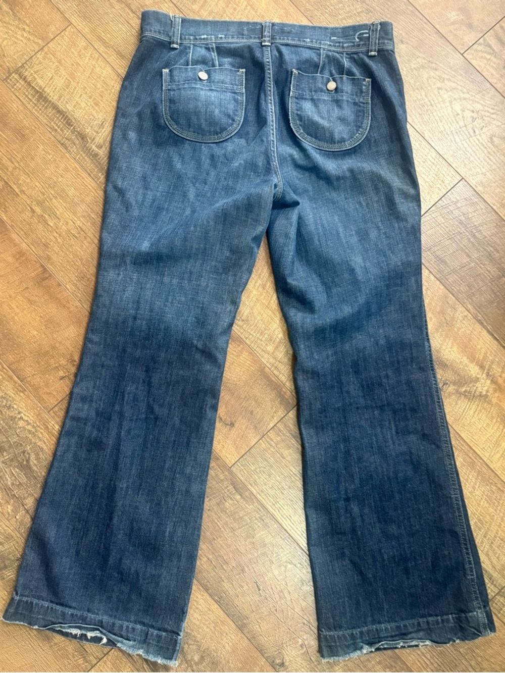 American Eagle Bootcut Jeans Size 14 Medium Wash Raw Hem Denim - Picture 2 of 15
